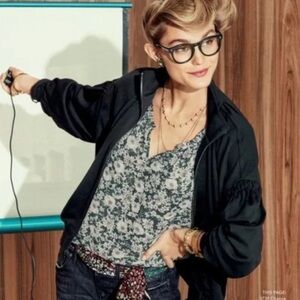 Cabi Women’s 3765 Peasant Blouse, Green Floral, size XS